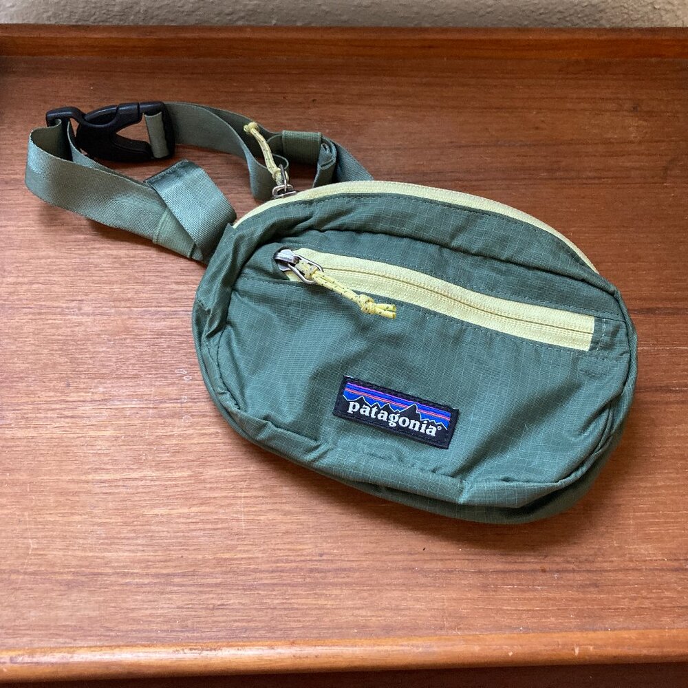 Patagonia Fanny Pack - Ultralight Black Hole® Mini Hip Pack 1L